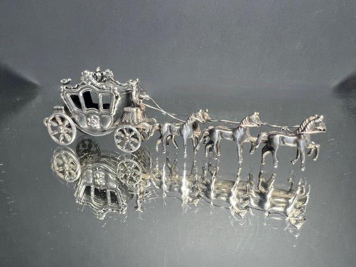 Stout &amp; Zn. - Beeldje - Ceremonial Carriage with Horses -, Antiek en Kunst, Antiek | Goud en Zilver