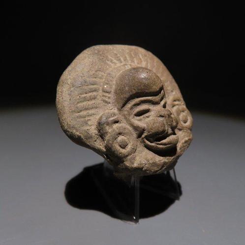 Maya Terracotta Kop. ca. 450 - 650 na Christus. 4,5 cm hoog., Verzamelen, Mineralen en Fossielen