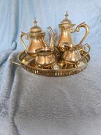 Koffie- en theeservies (5) - thee set - Verzilverd messing -