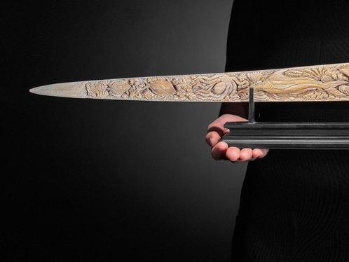 GEEN MINIMUMVERKOOPPRIJS - Grote gesneden zwaardvisrostrum -, Antiek en Kunst, Kunst | Designobjecten