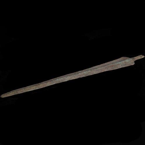 Bronstijd Brons Spearhead met geperforeerde tang (Zonder, Antiek en Kunst, Antiek | Overige Antiek