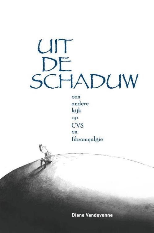 Uit de schaduw 9789082329407 Diane Vandevenne, Boeken, Gezondheid, Dieet en Voeding, Zo goed als nieuw, Verzenden