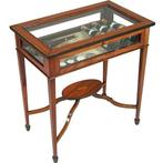 Strak mahoniehouten vitrinetafeltje of juwelen tafeltje met, Antiek en Kunst, Ophalen of Verzenden