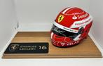 Ferrari - Charles Leclerc - 2022 - Scale 1/2 helmet, Verzamelen, Nieuw