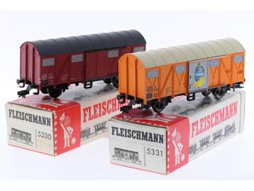 Schaal H0 Fleischmann 5330 en 5331 gesloten goederen wage... beschikbaar voor biedingen
