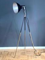 OSRAM NITRAPHOT - Bilora Tripod (D.R.G.M.) - Statief