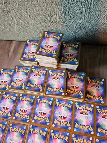 Pokémon - 3000 Bulk kaarten beschikbaar voor biedingen