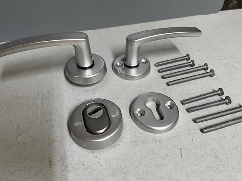 Nemef Veiligheids deurbeslag met KTB rozet set SKG3 NIEUW., Doe-het-zelf en Verbouw, Hang- en Sluitwerk, Klink of Kruk, Nieuw