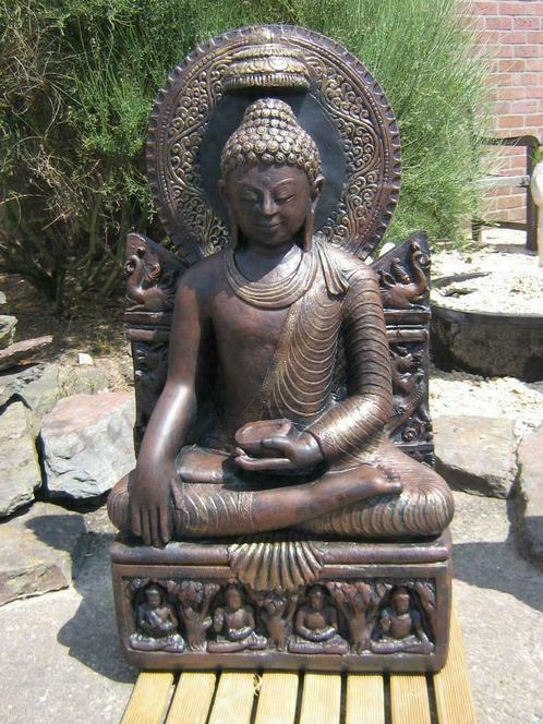 Grote boeddha op troon inclusief levering aan huis, Tuin en Terras, Tuinbeelden, Boeddhabeeld, Nieuw, Beton, Ophalen of Verzenden