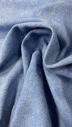 Prestigieus, stevige maar zachte stof met een intense blauwe
