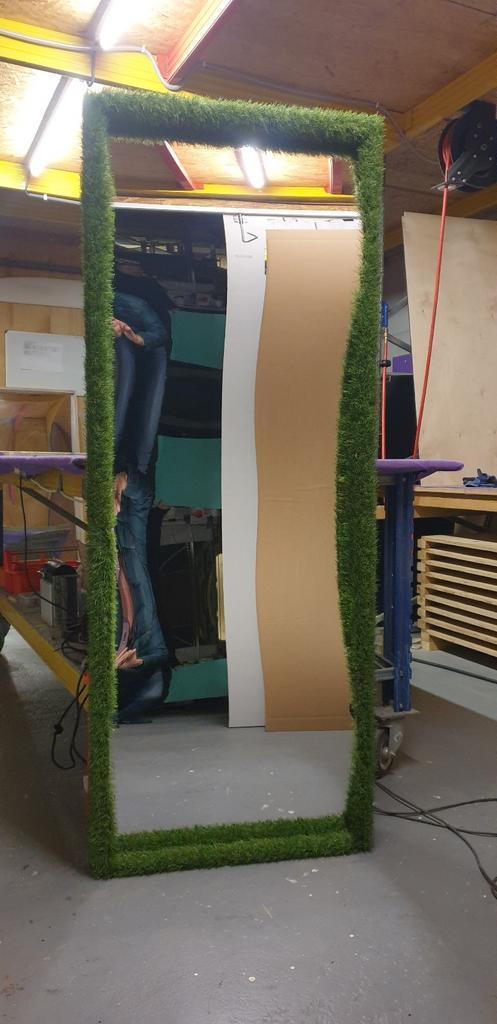 Graslachspiegels, Hobby en Vrije tijd, Feestartikelen, Overige, Nieuw, Versiering, Ophalen of Verzenden