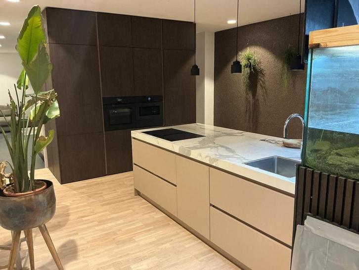 Online veiling: Ballerina Kuchen Pur Eilandkeuken met appara, Huis en Inrichting, Keuken | Complete keukens, Gebruikt