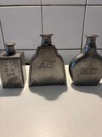 R.W - Tinnen figuurtje - Tinnen HeupFlesjes en een, Antiek en Kunst