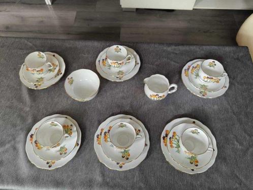Royal Albert - Koffie- en theeservies (20) - Lawleys Regent, Antiek en Kunst, Antiek | Meubels | Tafels