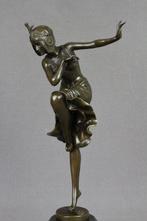 after Demetre Chiparus - sculptuur, Hindu Dancer - 3,2 kg -