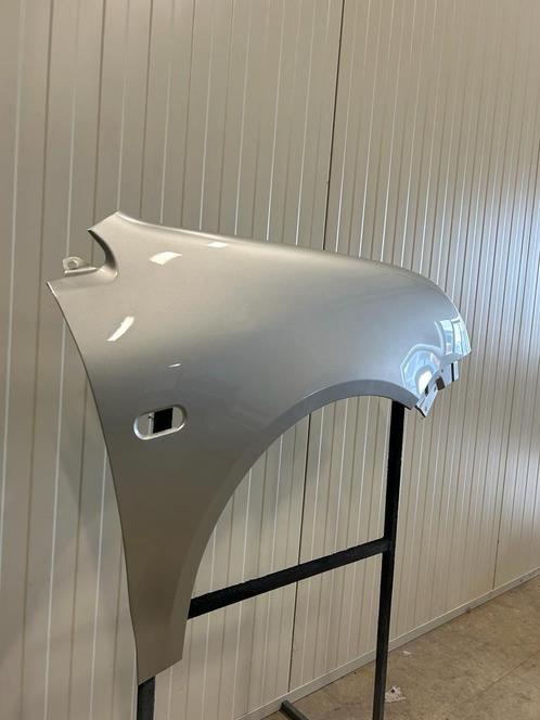 Spatbord rechtsvoor Volkswagen Polo (9N1/2/3) (2001-2012) RE, Auto-onderdelen, Carrosserie en Plaatwerk, Nieuw, Volkswagen, Voor
