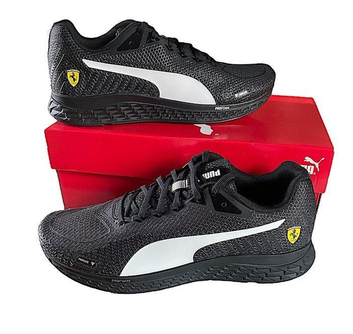 Ferrari Corse Clienti 2023 - Team Belt & Shoes, Verzamelen, Automerken, Motoren en Formule 1