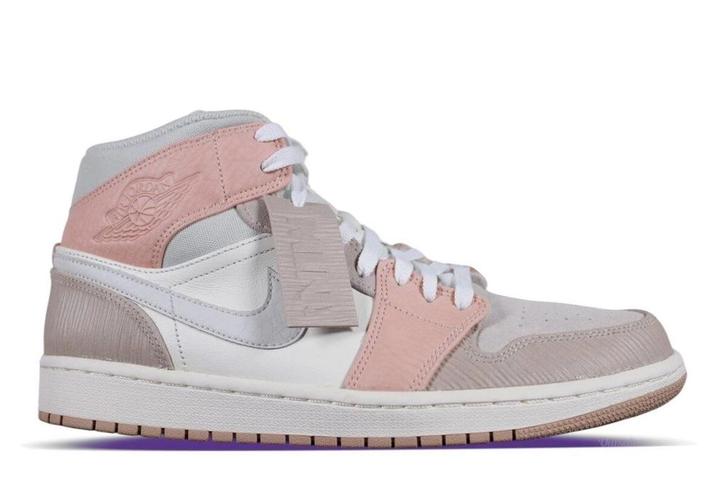 Nike Air Jordan 1 Mid Milan • 43, Kleding | Heren, Schoenen, Sneakers of Gympen, Ophalen of Verzenden