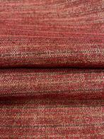 Prachtig geweven, kleurrijk textiel met een ruwe