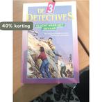3 detectives 3 vlucht naar het gevaar 9789024346011 Stone, Boeken, Kinderboeken | Jeugd | 13 jaar en ouder, Verzenden, Gelezen
