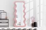 Design wandspiegel CURVY 160cm roze - 43162, Huis en Inrichting, Woonaccessoires | Spiegels, Ophalen of Verzenden, Nieuw