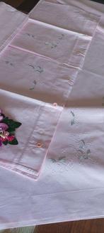 Spectaculair volledig beddengoedset, met mooie bloemen