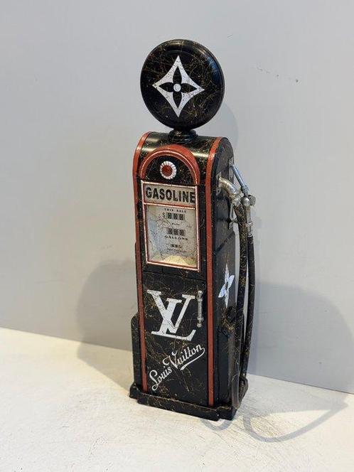 Rob VanMore - Fueled by Louis Vuitton, Antiek en Kunst, Kunst | Schilderijen | Modern