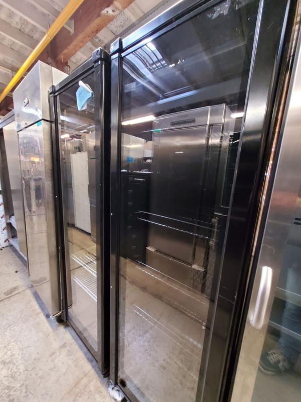 Occasion wijnkoelkast zwarte uitvoering, Zakelijke goederen, Horeca | Keukenapparatuur, Gebruikt, Ophalen