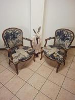 Fauteuil (2) - Walnoot - Een paar stoelen in de stijl Luigi