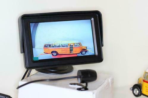 Goedkoopste parkeercamera + monitor; makkelijk te plaatsen!, Auto diversen, Tuning en Styling, Verzenden