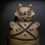 Chancay Terracotta Figuurlijke globulaire pot. 38 cm hoog., Verzamelen