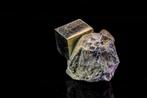 Uitzonderlijke kubieke pyriet in zijn matrix – 29,43 g –
