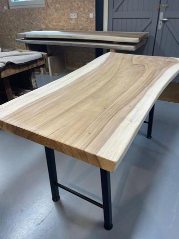 Bureau tafel Suar boomstamblad 160cm bij 82/72cm 6cm dik beschikbaar voor biedingen