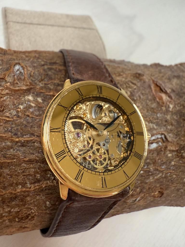 ≥ Skeleton mechanisch horloge – Handopwind Goudkleurige kast