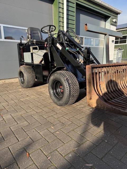 Knikmops 90 Minishovel, Zakelijke goederen, Machines en Bouw | Kranen en Graafmachines, Wiellader of Shovel