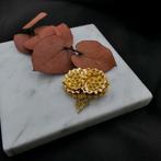 Gouden oud Hollandse broche van een mutsenbel | Antiek, Sieraden, Tassen en Uiterlijk, Broches, Ophalen of Verzenden, Gebruikt