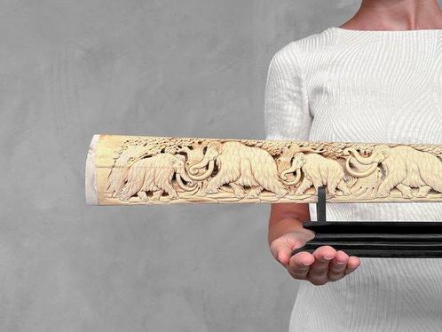 GEEN RESERVE PRIJS - Een extra grote beeldhouwde, Antiek en Kunst, Kunst | Designobjecten