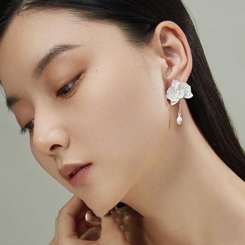 Bloeiende zilveren orchidee oorbellen, Sieraden, Tassen en Uiterlijk, Oorbellen, Verzenden