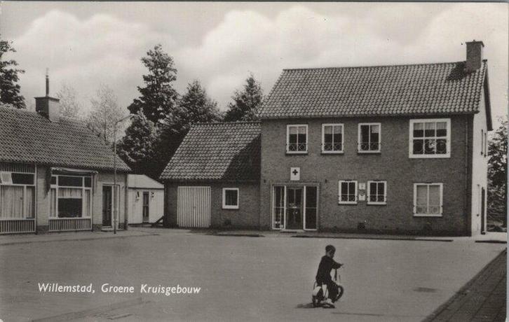 WILLEMSTAD - Groene Kruisgebouw, Verzamelen, Ansichtkaarten | Nederland, Verzenden