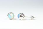 Ethiopische Opal / Welo-opal 2 oorknopjes / cabochon /