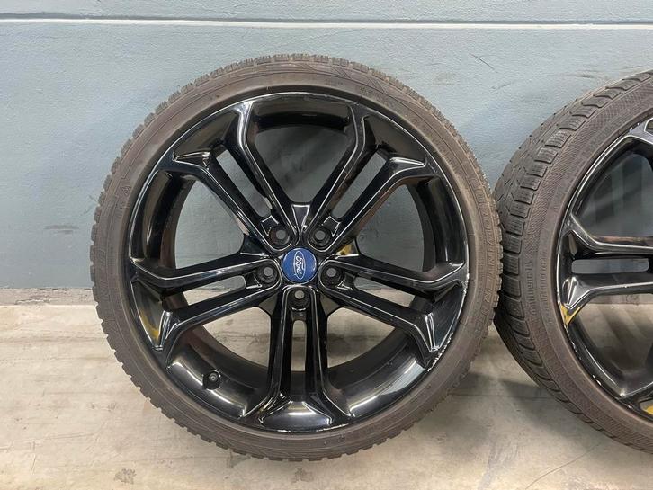 Ford Focus 2.0 ST3 19 Inch velgenset met winterbanden, Auto-onderdelen, Banden en Velgen, 19 inch, BOVAG lid, Winterbanden, 235 mm