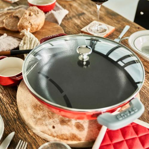 GGM Gastro | STAUB | SPECIALITIES - Wok met glazen deksel -, Huis en Inrichting, Keuken | Potten en Pannen, Verzenden