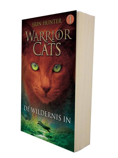 De wildernis in / Warrior Cats / 1 9789059240636 Erin Hunter, Boeken, Kinderboeken | Jeugd | 13 jaar en ouder, Zo goed als nieuw