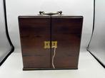 Butler & Co. - Cassetta da Farmacia - Kist - Hout - Walnoot