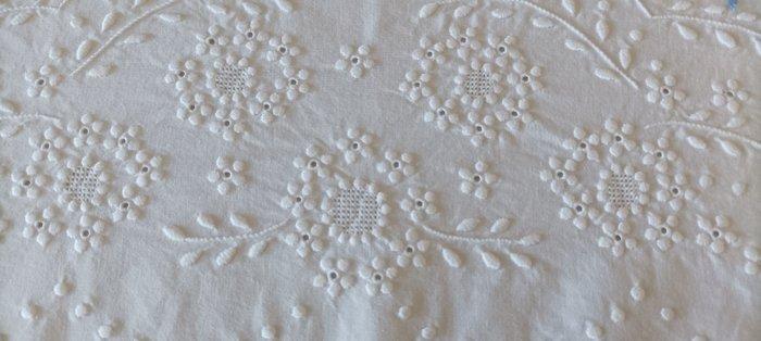 Een waar kunstwerk! Een compleet tweepersoonsbed uit de, Antiek en Kunst, Antiek | Kleden en Textiel
