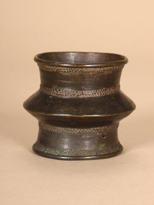 Kapsiki Bronzen Armband – Kapsiki – Kameroen / Nigeria –, Antiek en Kunst, Kunst | Niet-Westerse kunst