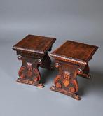 Kruk - Walnoot - Twee stoelen in Italiaanse