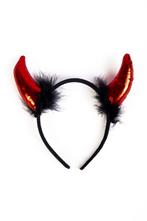 Haarband Hoorns Rood Zwart Dons Duivel Diadeem Halloween Dui, Ophalen of Verzenden, Nieuw, Halloween, Accessoires