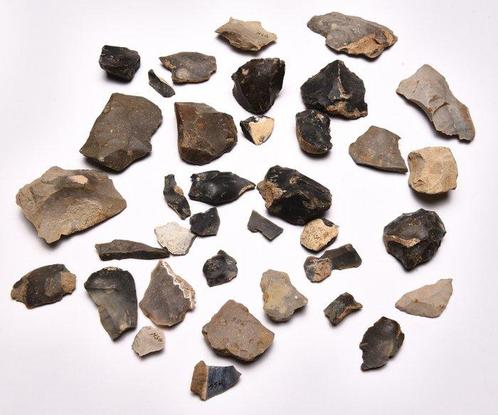 Neolithisch flint 36 Neolithische werktuigen, Antiek en Kunst, Antiek | Overige Antiek