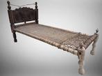 Antiek bed Swatvallei - Hout, Leder - Pakistan - 19e-20e